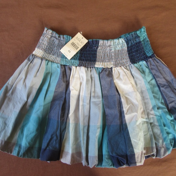 Dresses & Skirts - 3/$10 NWT Skater lined skirt size xs